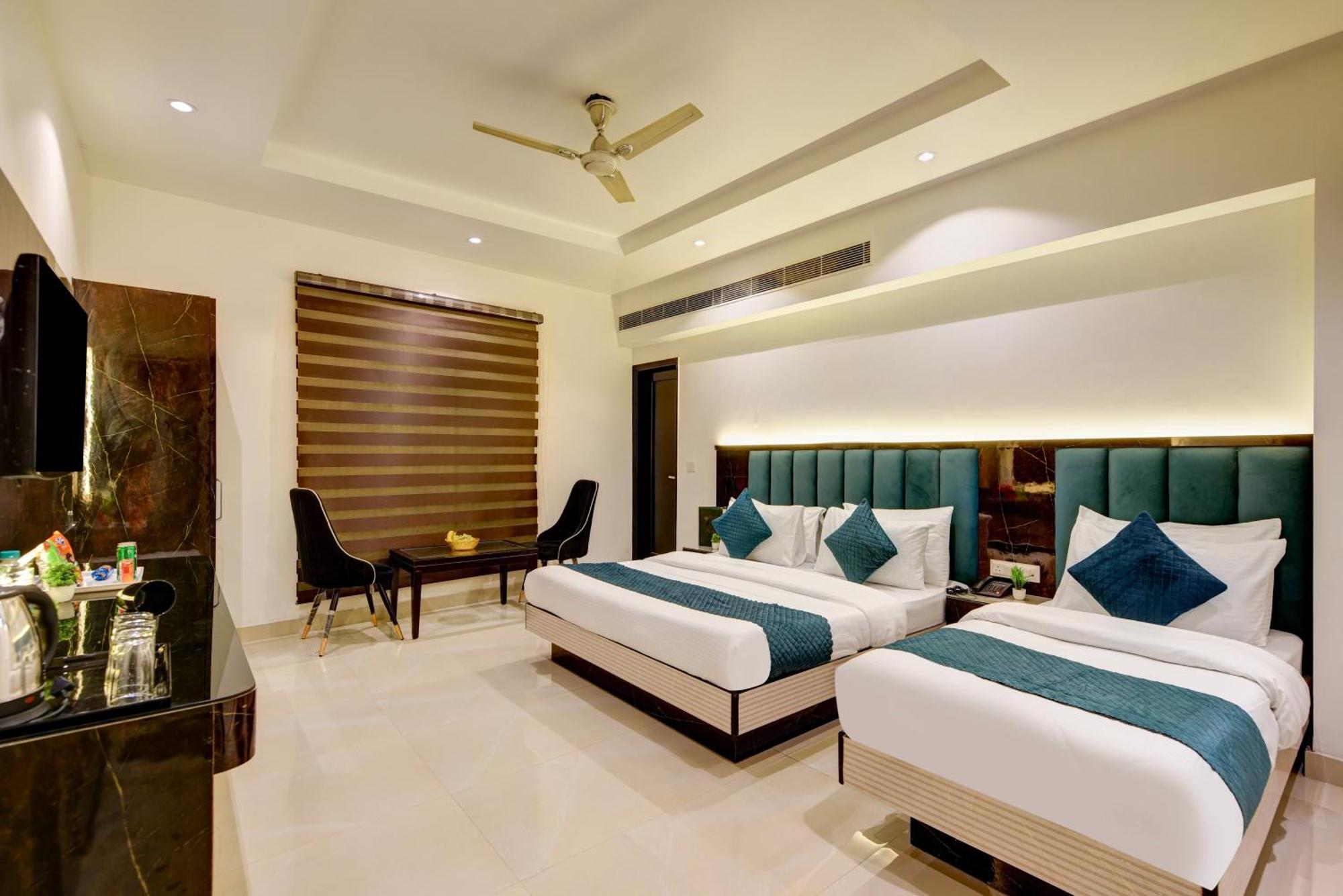 Hotel Krishna - By Rcg Hotels, Centrally Located, New Delhi Ngoại thất bức ảnh